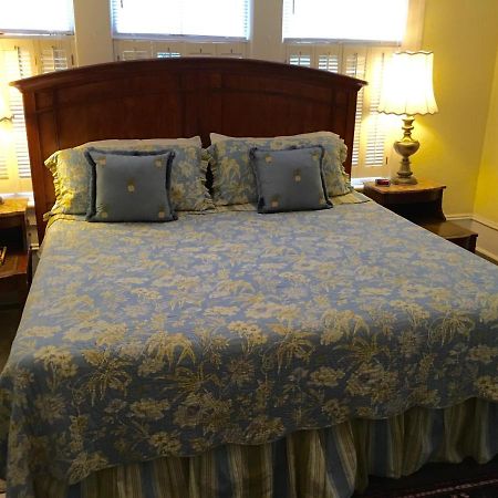 Oak Manor Inn ハーツビル エクステリア 写真