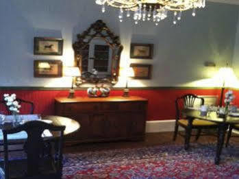Oak Manor Inn ハーツビル エクステリア 写真