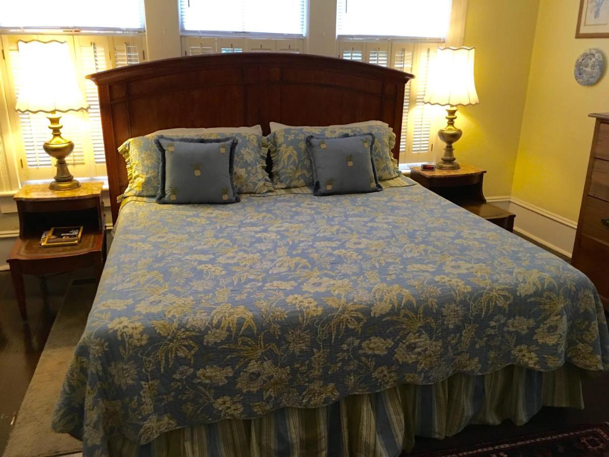 Oak Manor Inn ハーツビル エクステリア 写真