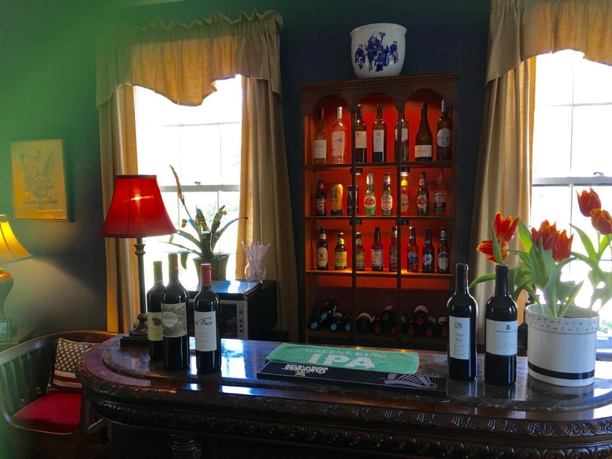 Oak Manor Inn ハーツビル エクステリア 写真